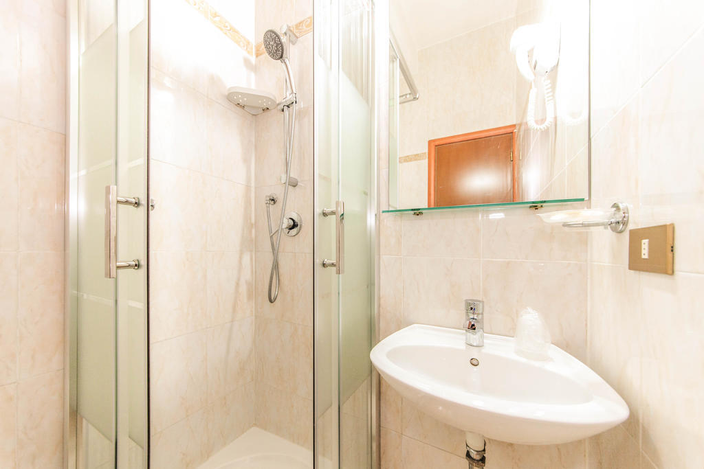 Downtown Accommodation Roma Exterior foto