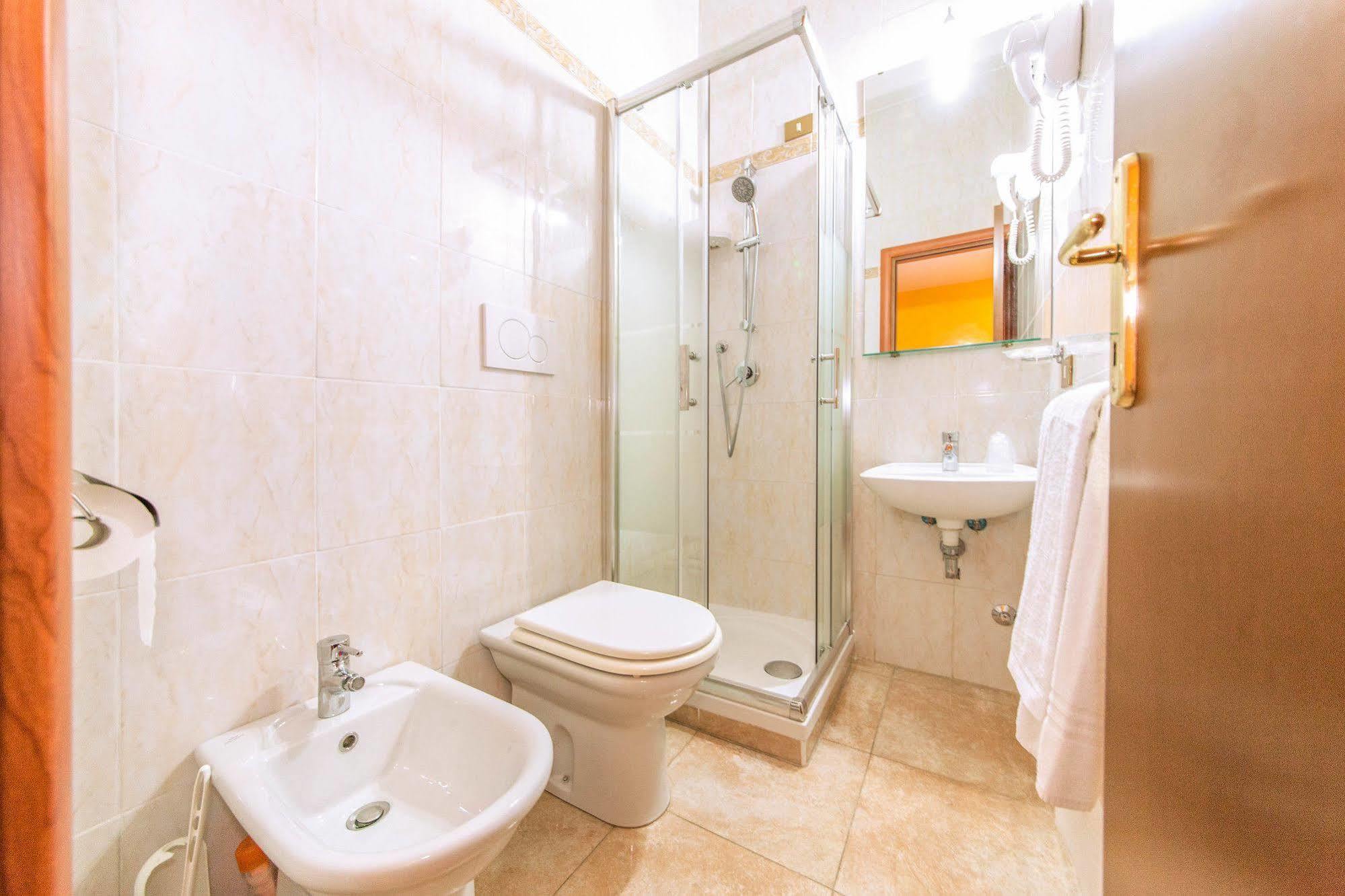 Downtown Accommodation Roma Exterior foto